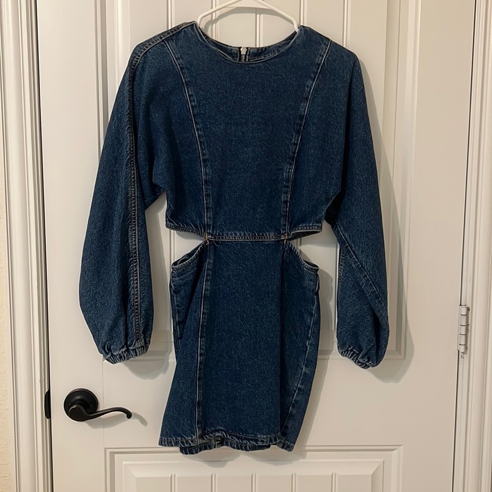 Women dress